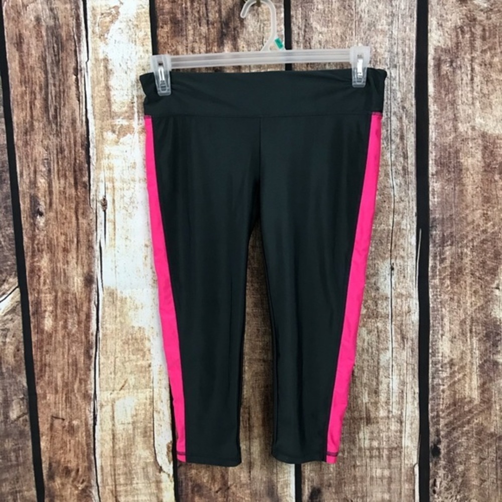 Reflex Activewear Capri/Yoga Pants LRG